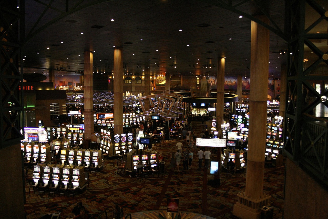 老 Vegas 的赌场内场 — Stardust 当年的高额厅时代
